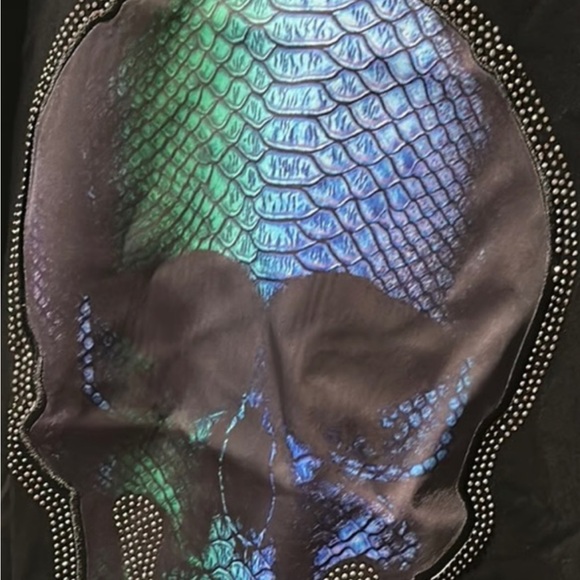 Hudson Jeans Black Tee with Blue Skull Graphic - Picture 4 of 5